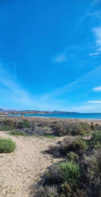 Bungalow Mit Meerblick Коста Калма Екстериор снимка