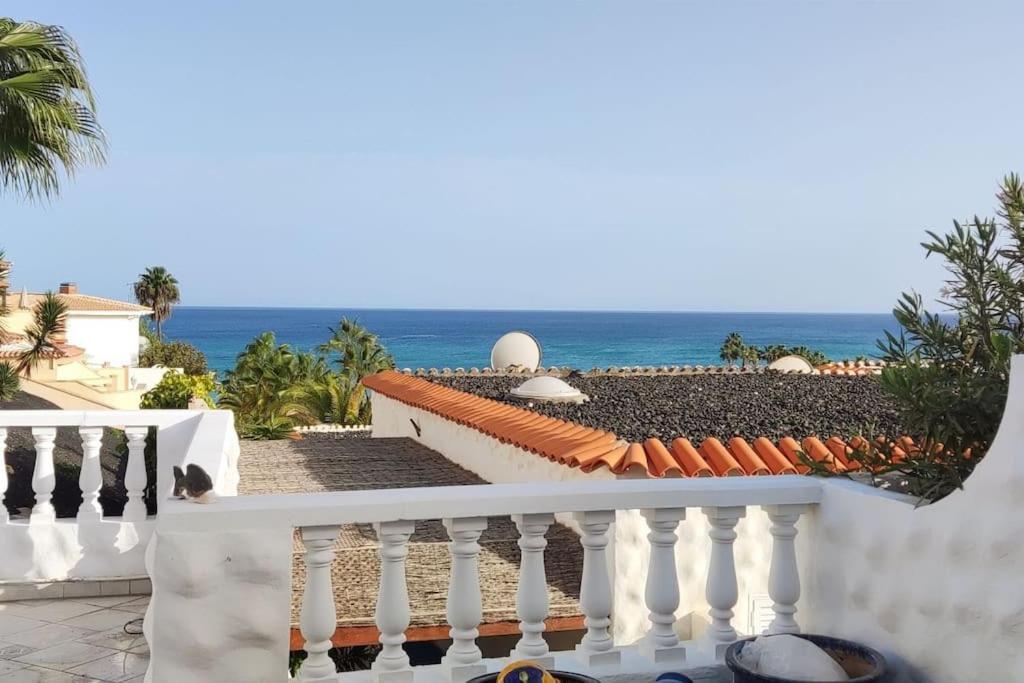 Bungalow Mit Meerblick Коста Калма Екстериор снимка